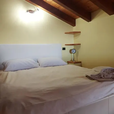 公寓 Openspace Attic With Terrace, Wi-fi 萨龙诺